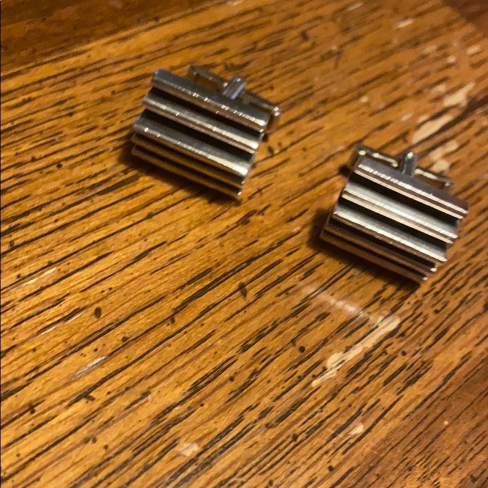 Cuff links